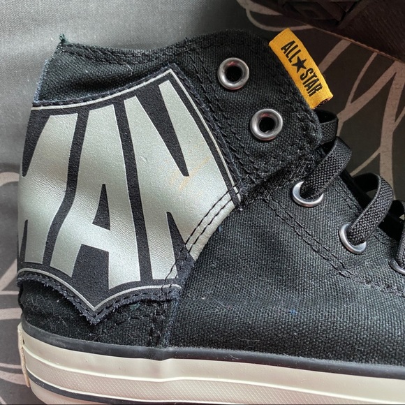 Batman *Limited Edition* All-Star Converse - Picture 2 of 16